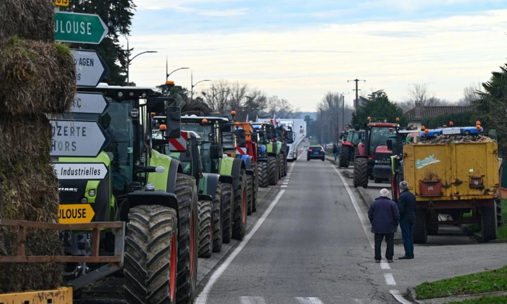 Γαλλία: Οι κινητοποιήσεις των αγροτών πιθανόν να φθάσουν και στο Παρίσι
